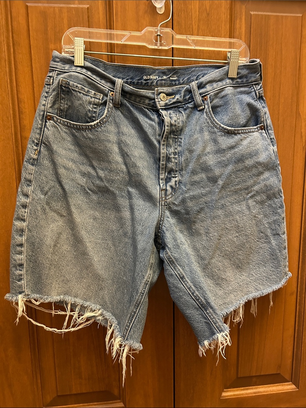 Old Navy Light Blue Frayed Hem Denim Shorts size 10 mid rise baggy